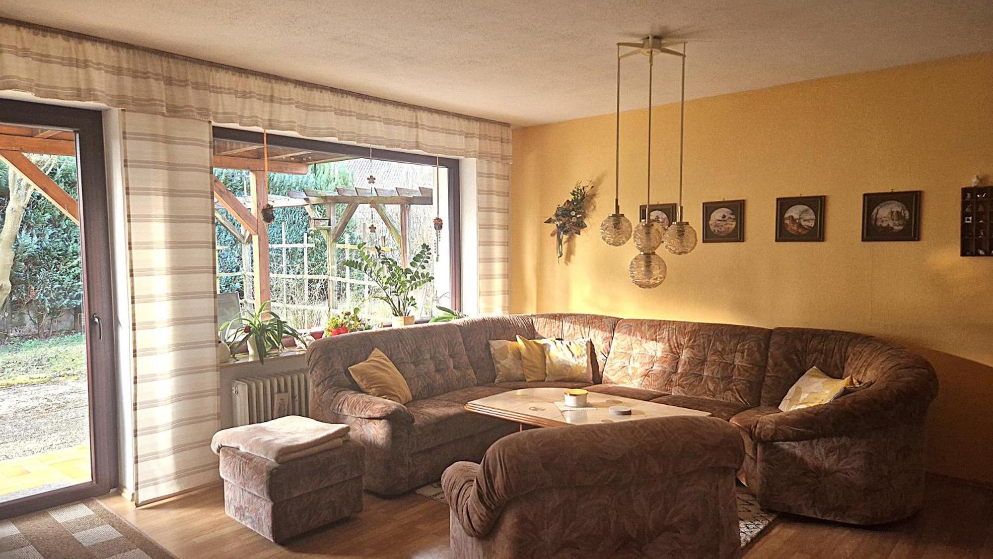 Grosszuegige Wohnung Mit Terrasse Und Gartenzugang - Das Komplette Erdgeschoss بيندلاخ المظهر الخارجي الصورة