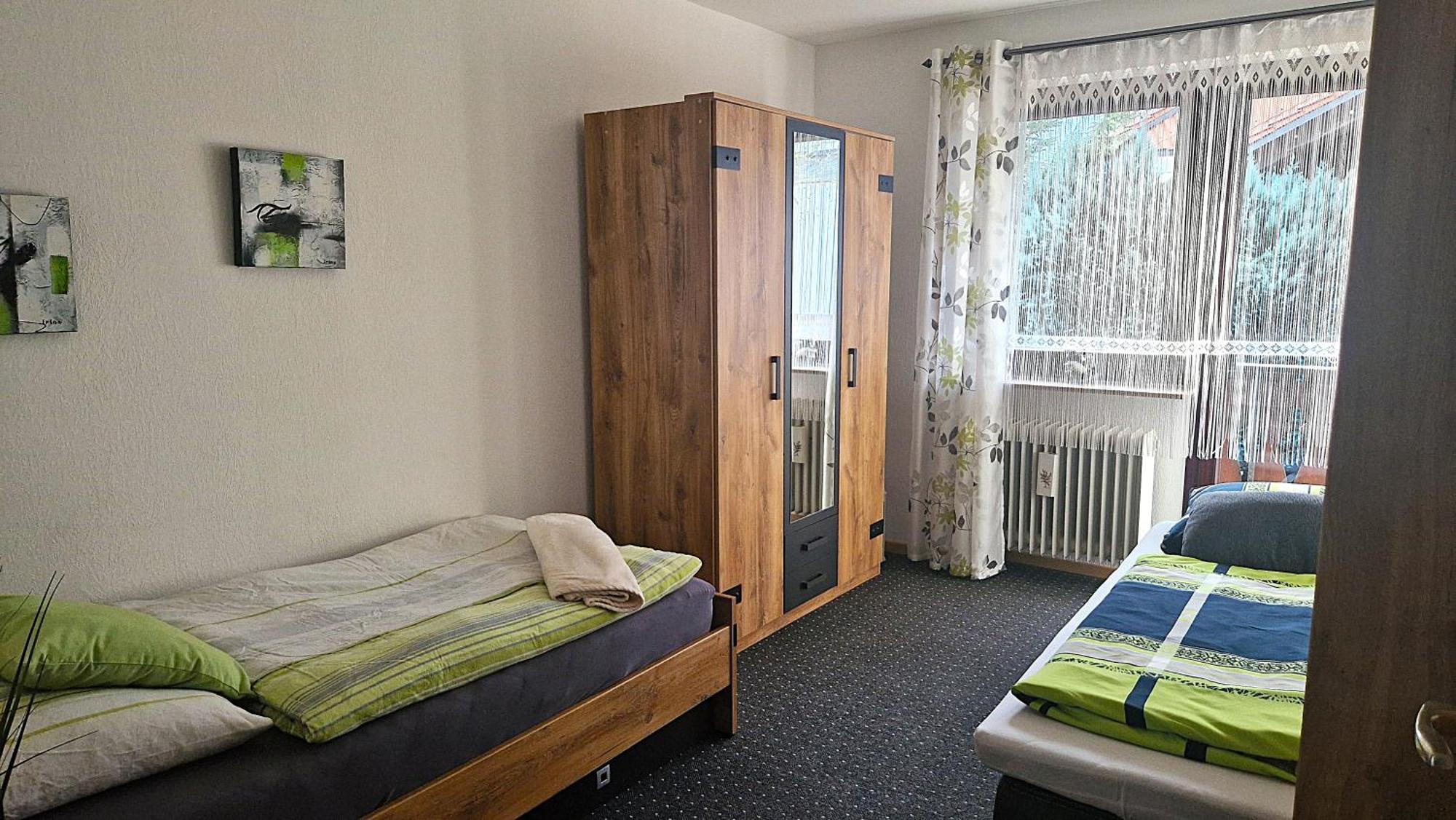 Grosszuegige Wohnung Mit Terrasse Und Gartenzugang - Das Komplette Erdgeschoss بيندلاخ المظهر الخارجي الصورة