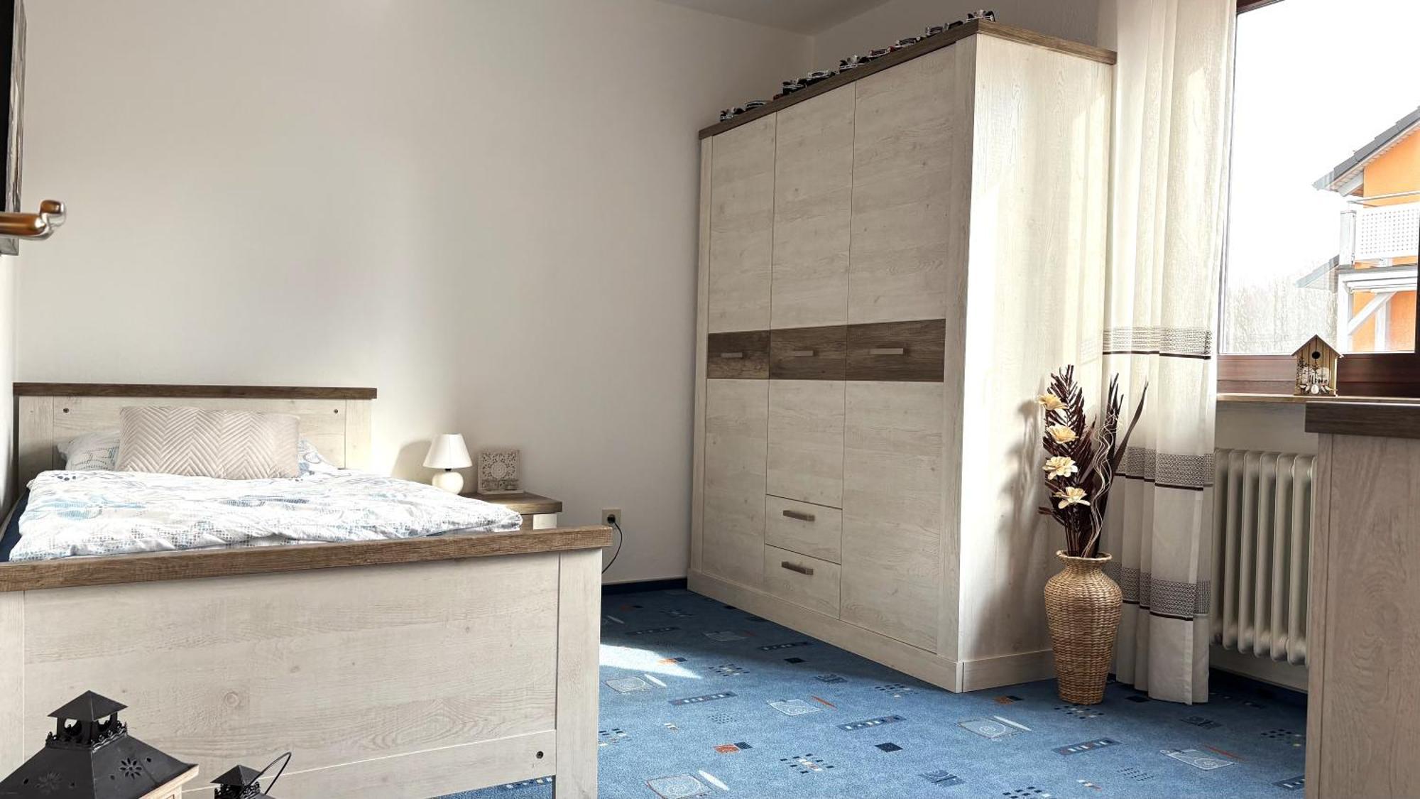Grosszuegige Wohnung Mit Terrasse Und Gartenzugang - Das Komplette Erdgeschoss بيندلاخ المظهر الخارجي الصورة